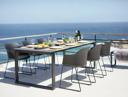 JUTLANDIA KOPERVIK L215 Bord Grå + 4 SANDVED Stol Svart 9 JUTLANDIA KOPERVIK L215 Bord Grå + 4 SANDVED Stol Svart - Bild 7