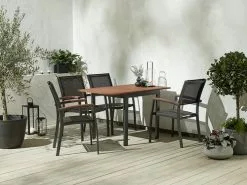 JUTLANDIA YTTRUP L75/126 Bord Hårdträ + 4 MADERNE Stapelstol Grå