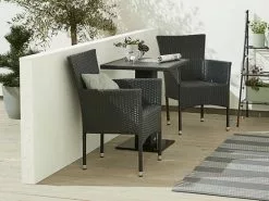 JUTLANDIA THY L60 Bord Svart + 2 AIDT Stol Svart