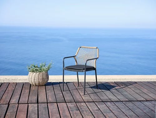 Framsida -Utemöbler affär 178595