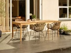 JUTLANDIA VESTERHAVET L210 Bord Teak + 4 ILDERHUSE Stol Natur