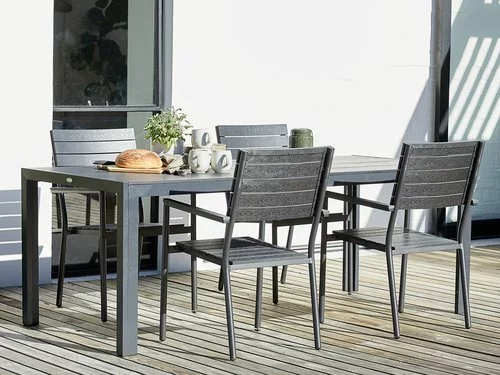 JUTLANDIA MADERUP L205 Bord Svart + 4 PADHOLM Stapelstol Svart 3 JUTLANDIA MADERUP L205 Bord Svart + 4 PADHOLM Stapelstol Svart